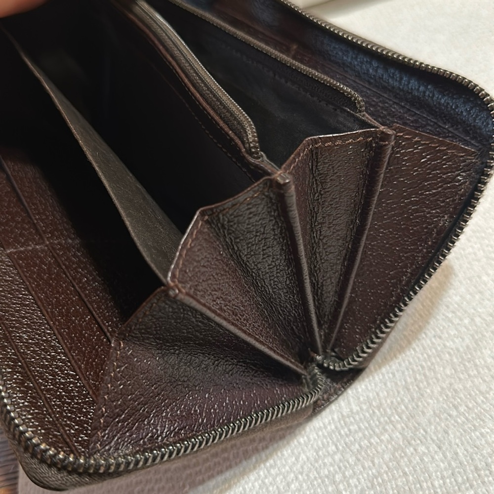 Gucci Monogram Canvas Dark Chocolate Italian Leather Zippy Wallet/Organizer EUC - Picture 15 of 17